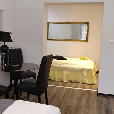 شقة Aida Center